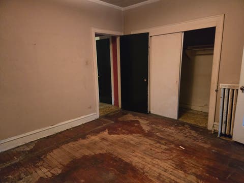 Tiny photo for 8001 S Oglesby Avenue, Chicago, IL 60617 (MLS # 12727282)