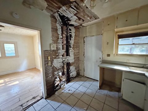 Tiny photo for 43 Westclox Avenue, Peru, IL 61354 (MLS # 12399281)