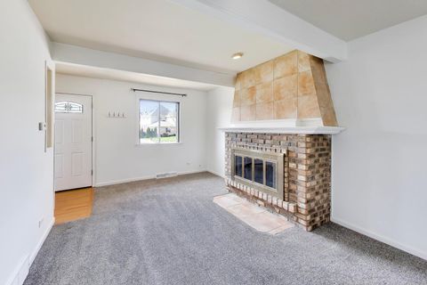 Tiny photo for 828 Village Quarter Road #A, West Dundee, IL 60118 (MLS # 12617841)