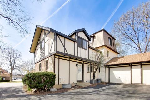 Tiny photo for 828 Village Quarter Road #A, West Dundee, IL 60118 (MLS # 12617841)