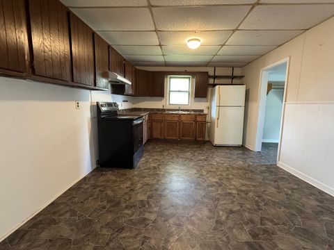 Tiny photo for 511 E Prairie Street, Pontiac, IL 61764 (MLS # 12466371)