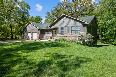Tiny photo for 625 S Utah Avenue, Davenport, IA 52802 (MLS # 12649130)
