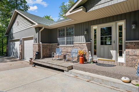 Tiny photo for 625 S Utah Avenue, Davenport, IA 52802 (MLS # 12649130)