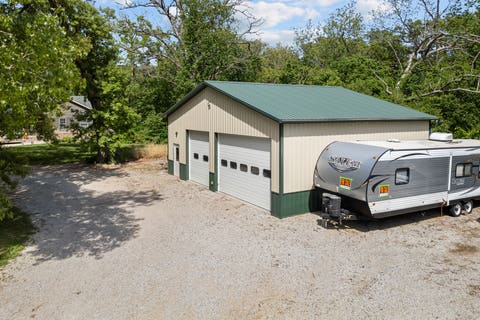 Tiny photo for 625 S Utah Avenue, Davenport, IA 52802 (MLS # 12649130)