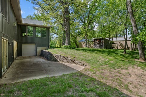 Tiny photo for 625 S Utah Avenue, Davenport, IA 52802 (MLS # 12649130)