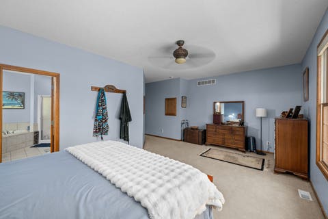 Tiny photo for 625 S Utah Avenue, Davenport, IA 52802 (MLS # 12649130)
