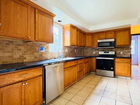 Tiny photo for 1712 Carney Avenue, Rockford, IL 61103 (MLS # 12689532)