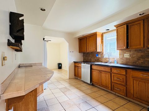 Tiny photo for 1712 Carney Avenue, Rockford, IL 61103 (MLS # 12689532)