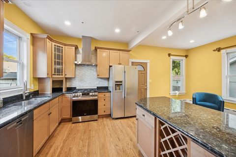 Tiny photo for 133 Ashland Avenue, River Forest, IL 60305 (MLS # 12488611)