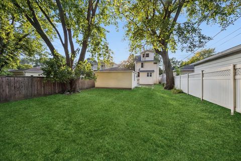 Tiny photo for 133 Ashland Avenue, River Forest, IL 60305 (MLS # 12488611)