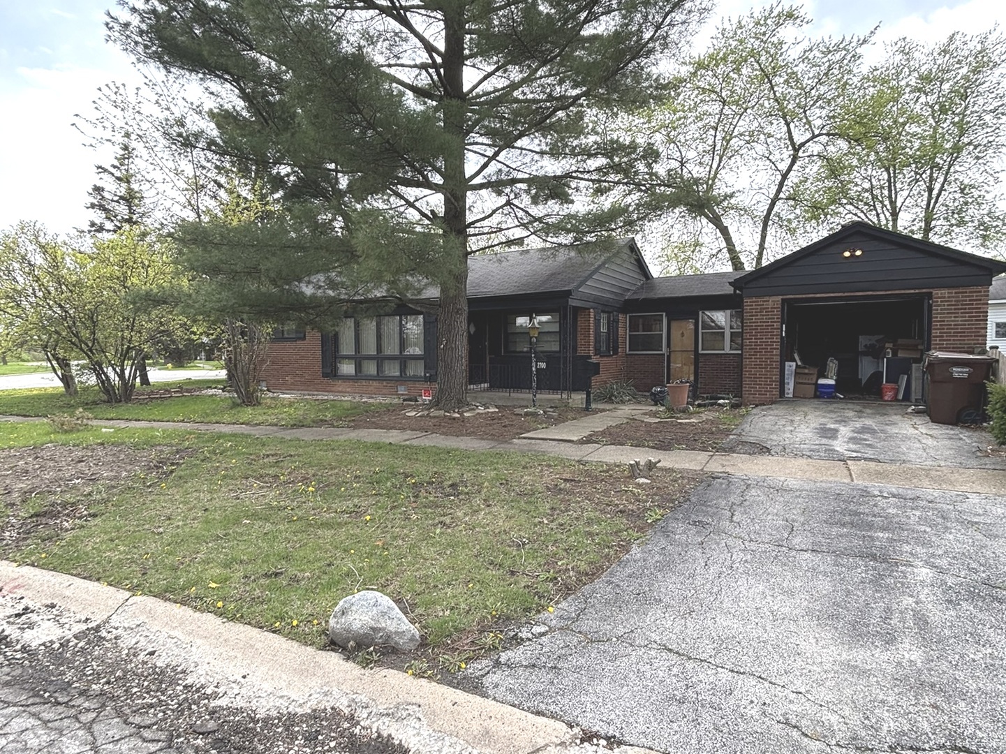 2700 Woodworth Place