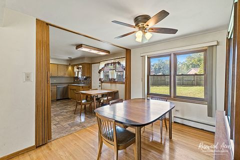 Tiny photo for 14508 Ingleside Avenue, Dolton, IL 60419 (MLS # 12503811)