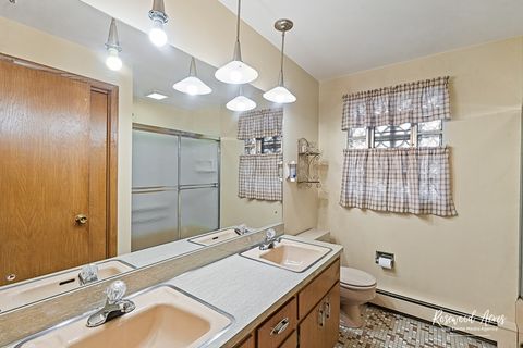 Tiny photo for 14508 Ingleside Avenue, Dolton, IL 60419 (MLS # 12503811)