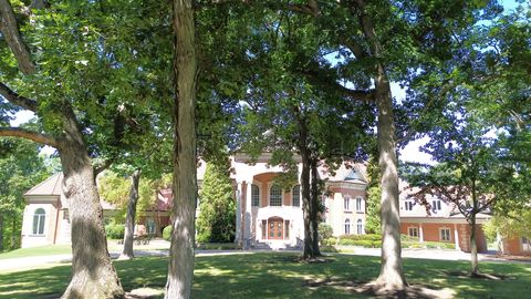 A home in Barrington Hills