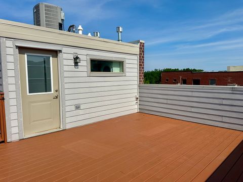 Tiny photo for 4133 N Kenmore Avenue #2E, Chicago, IL 60613 (MLS # 12487192)