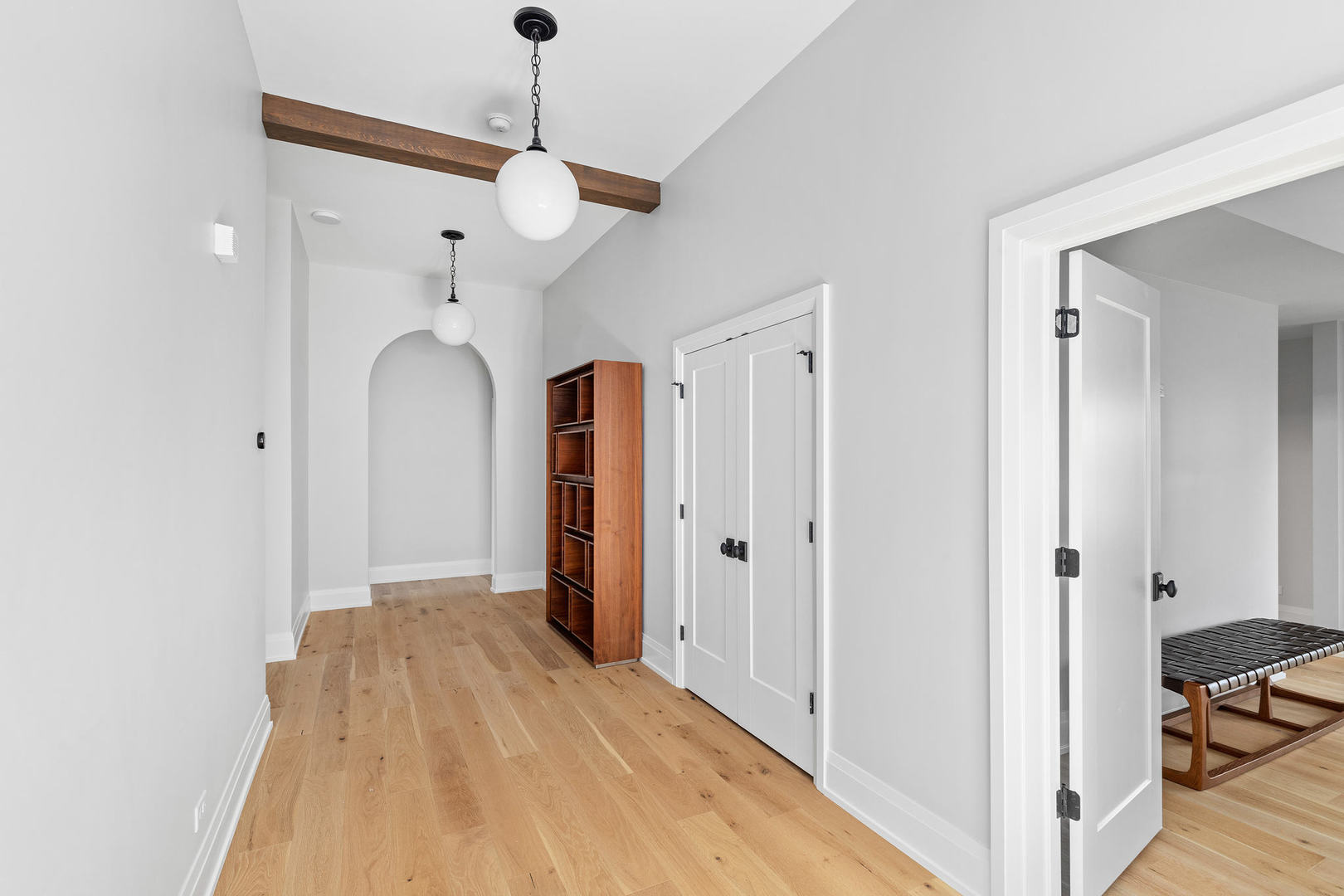 Elmhurst, Illinois 60126, United States, 4 Bedrooms Bedrooms, ,5 BathroomsBathrooms,Residential,Active,45809