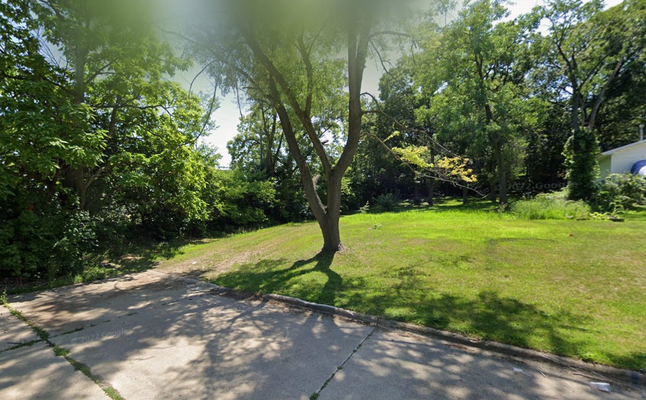 3711 Oak Grove Avenue