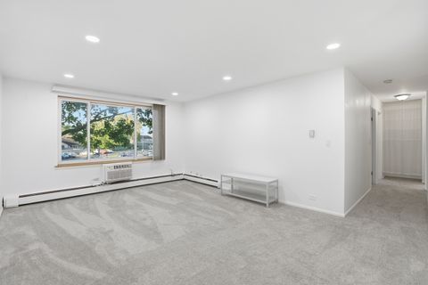 Tiny photo for 1375 Rebecca Drive #213, Hoffman Estates, IL 60169 (MLS # 12502416)