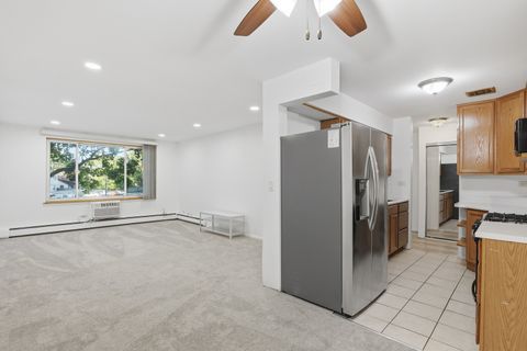 Tiny photo for 1375 Rebecca Drive #213, Hoffman Estates, IL 60169 (MLS # 12502416)