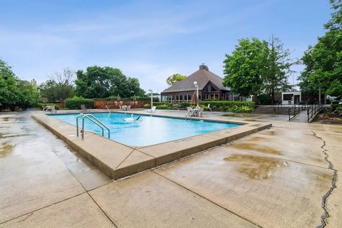 Tiny photo for 1375 Rebecca Drive #213, Hoffman Estates, IL 60169 (MLS # 12502416)