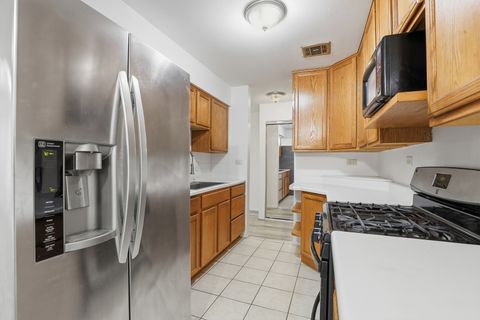 Tiny photo for 1375 Rebecca Drive #213, Hoffman Estates, IL 60169 (MLS # 12502416)