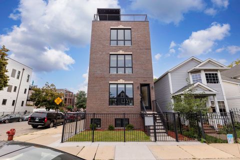 Photo of 1624 S Carpenter Street #3, Chicago, IL 60608 (MLS # 12478221)