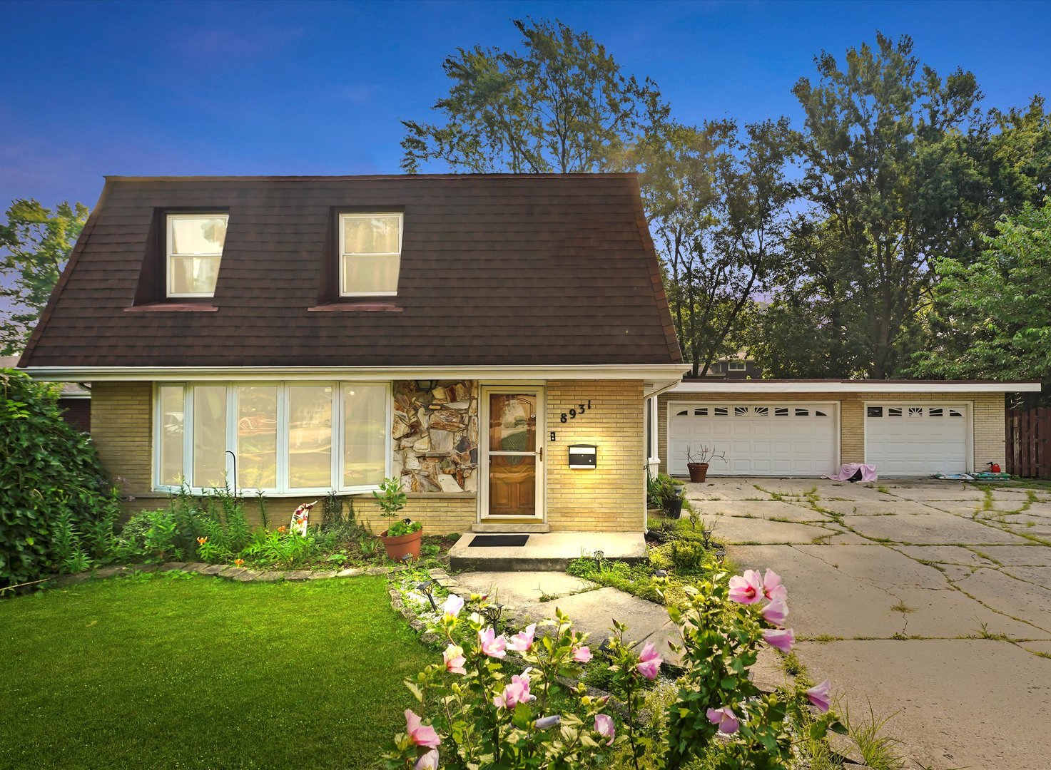 8931 S 83rd Court