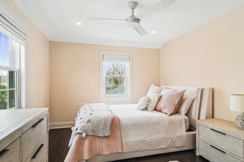 Tiny photo for 627 S Lincoln Lane, Arlington Heights, IL 60005 (MLS # 12604462)