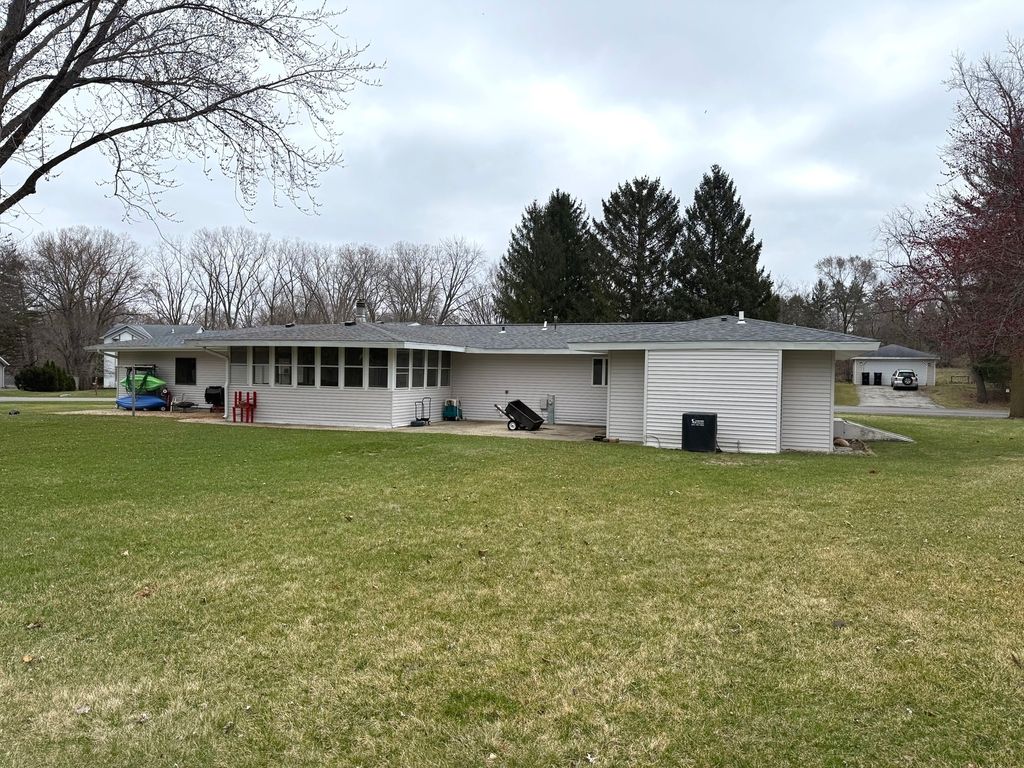 listing image 24