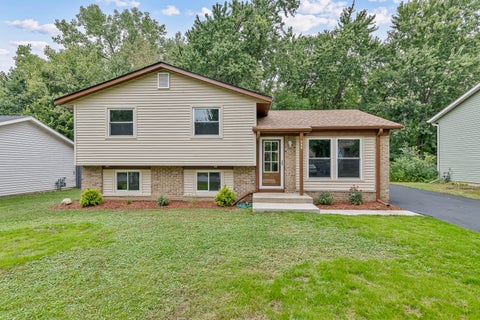 Photo of 756 Westwind Drive, Bolingbrook, IL 60440 (MLS # 12760034)