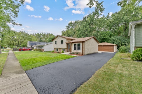 Tiny photo for 756 Westwind Drive, Bolingbrook, IL 60440 (MLS # 12760034)