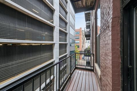 Tiny photo for 300 W Grand Avenue #312, Chicago, IL 60654 (MLS # 12492249)