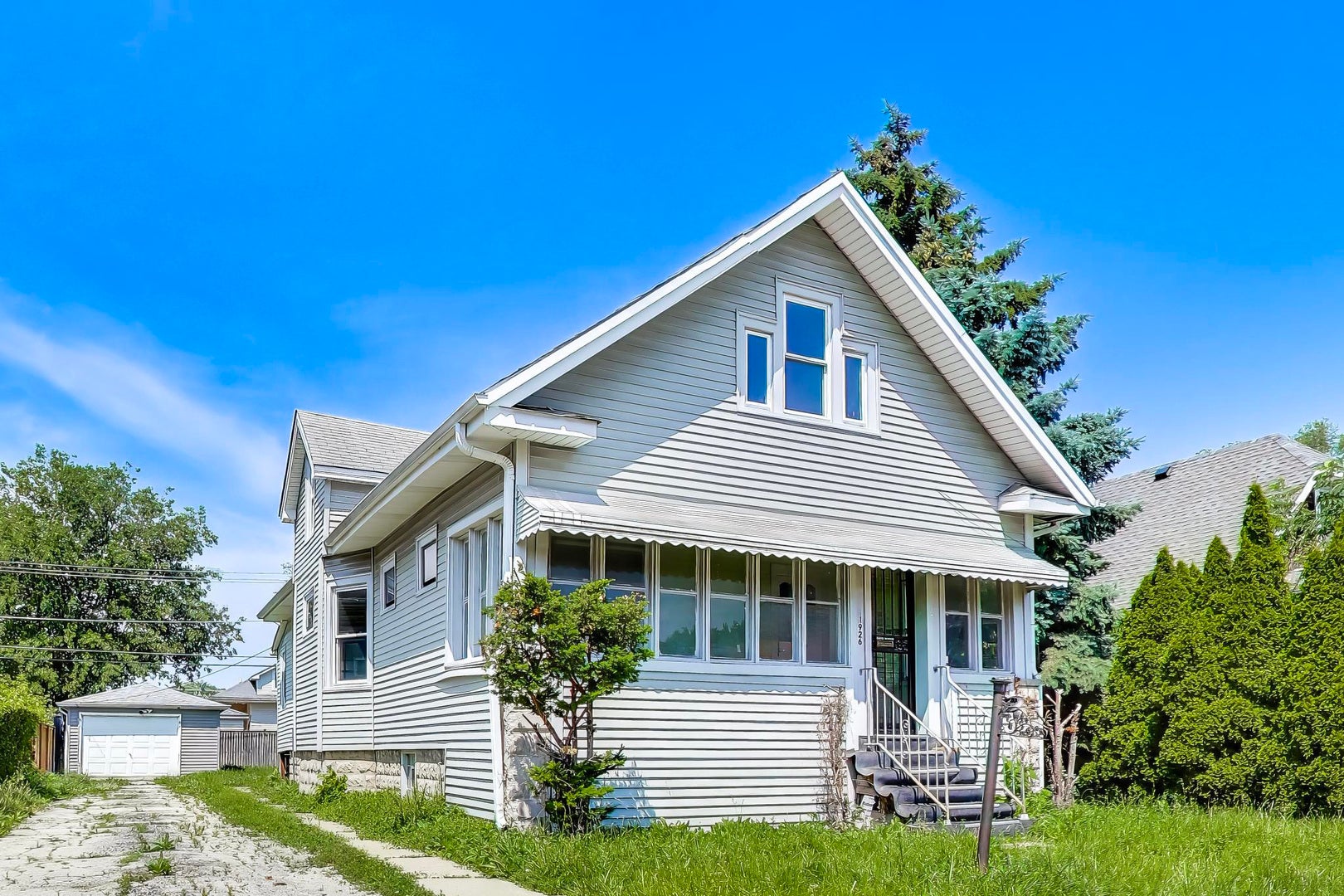 1926 S 9th Avenue