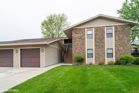 5850 Fresno Court A Hanover Park IL 60133