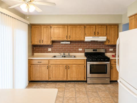 Tiny photo for 5850 Fresno Court #A, Hanover Park, IL 60133 (MLS # 12557264)