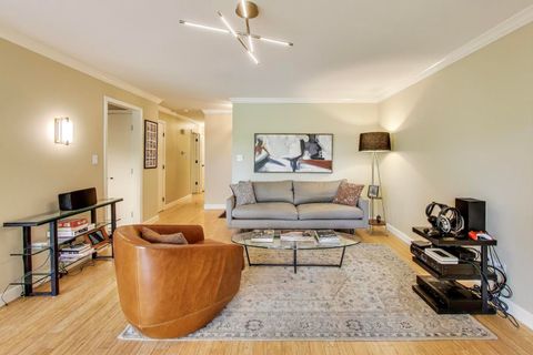 Tiny photo for 220 Thornhill Court #D, Lake Barrington, IL 60010 (MLS # 12497024)