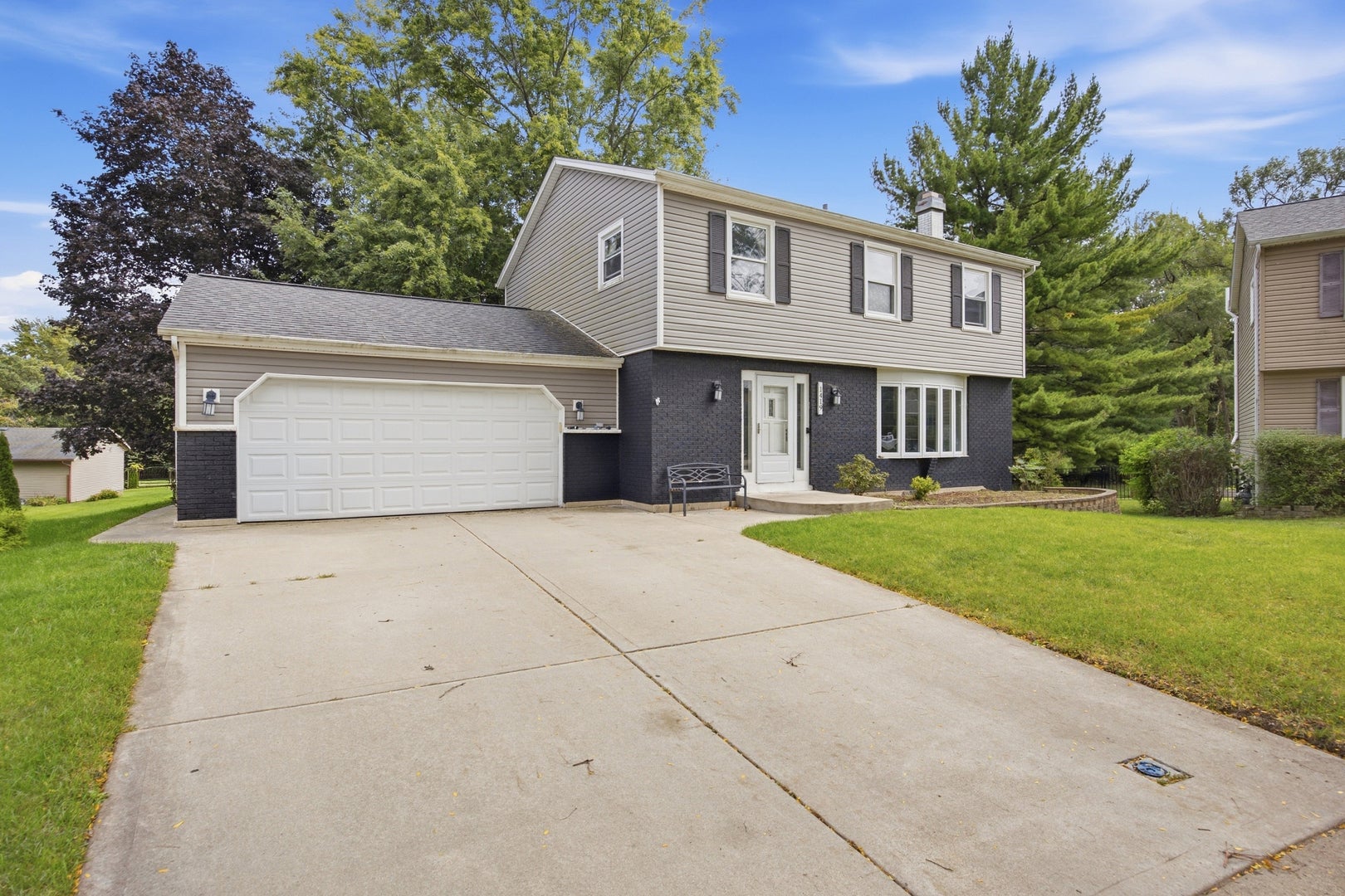 1419 N Madlock Court