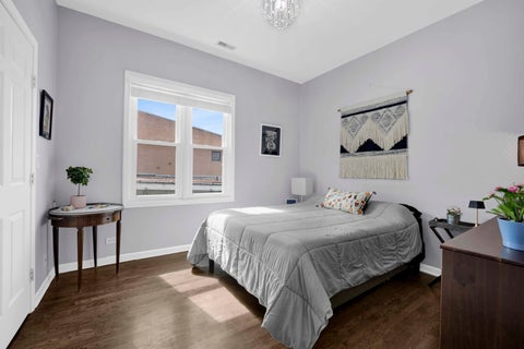 Tiny photo for 540 W Oakdale Avenue #3W, Chicago, IL 60657 (MLS # 12671416)