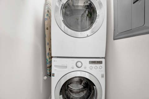 Tiny photo for 540 W Oakdale Avenue #3W, Chicago, IL 60657 (MLS # 12671416)