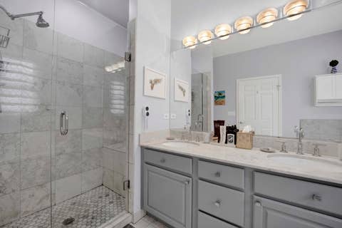 Tiny photo for 540 W Oakdale Avenue #3W, Chicago, IL 60657 (MLS # 12671416)