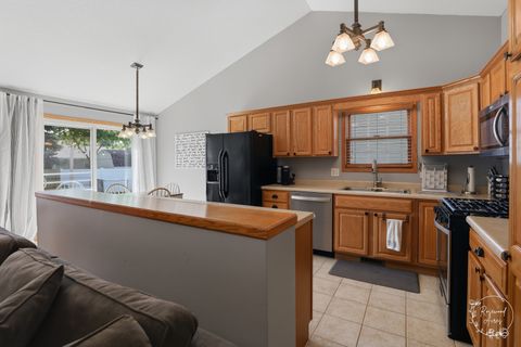 Tiny photo for 612 Madison Avenue, Bradley, IL 60915 (MLS # 12692291)
