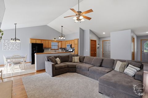 Tiny photo for 612 Madison Avenue, Bradley, IL 60915 (MLS # 12692291)
