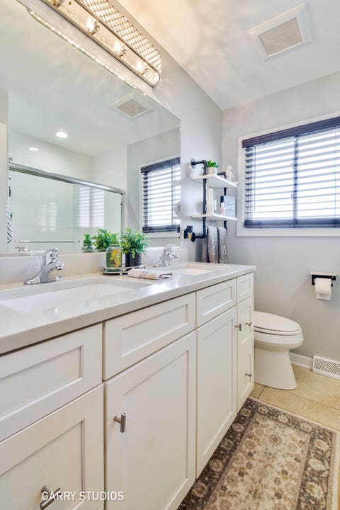 Tiny photo for 441 S Yale Avenue, Addison, IL 60101 (MLS # 12721374)