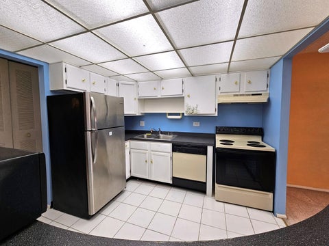 Tiny photo for 9701 N Dee Road #6M, Niles, IL 60714 (MLS # 12759025)
