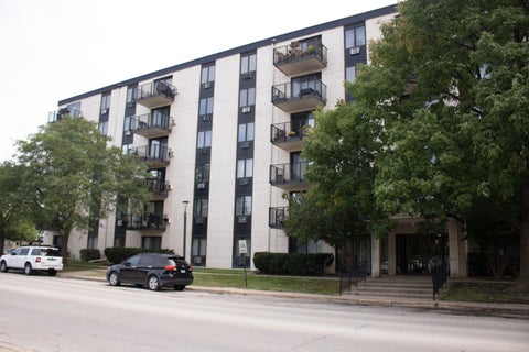 Photo of 9701 N Dee Road #6M, Niles, IL 60714 (MLS # 12759025)