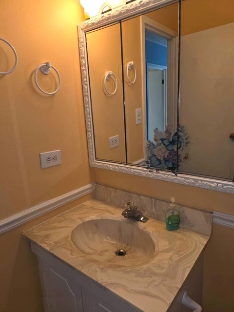 Tiny photo for 9701 N Dee Road #6M, Niles, IL 60714 (MLS # 12759025)