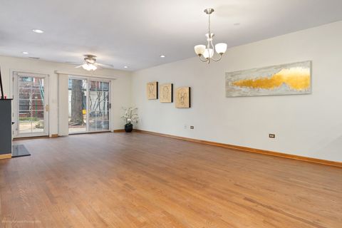 Tiny photo for 1812 S State Street #34, Chicago, IL 60616 (MLS # 12631868)