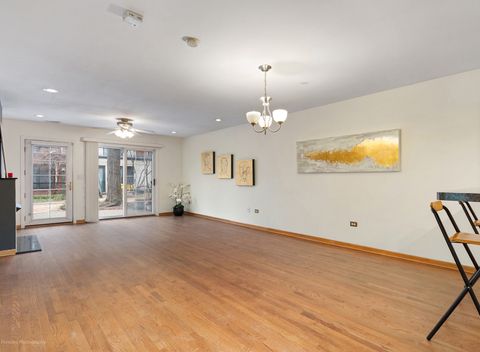 Tiny photo for 1812 S State Street #34, Chicago, IL 60616 (MLS # 12631868)