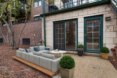 Tiny photo for 1812 S State Street #34, Chicago, IL 60616 (MLS # 12631868)
