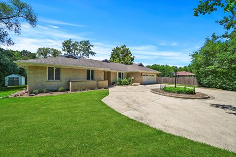 A home in La Grange